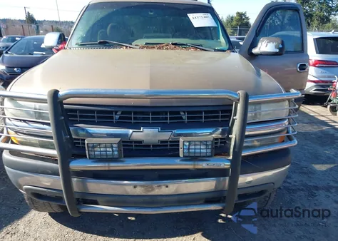 2002 Chevrolet Silverado 1500 Ls z USA, uszkodzony, nr VIN 1GCEK19T22Z323841